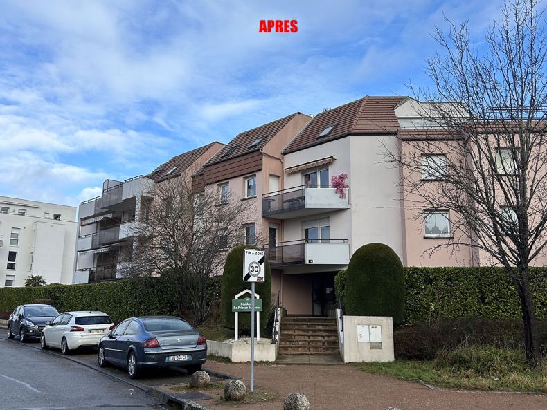 nettoyage de toiture avec nacelle araignée