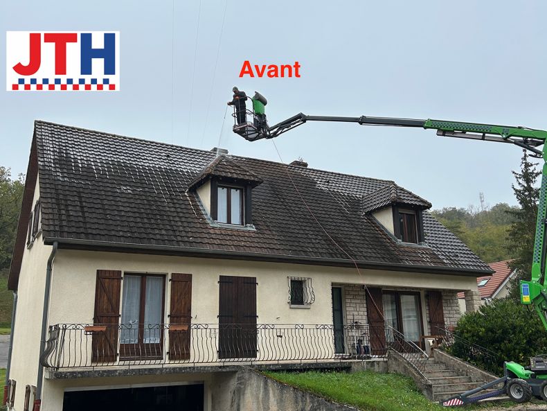 nettoyage de toiture avec nacelle araignée
